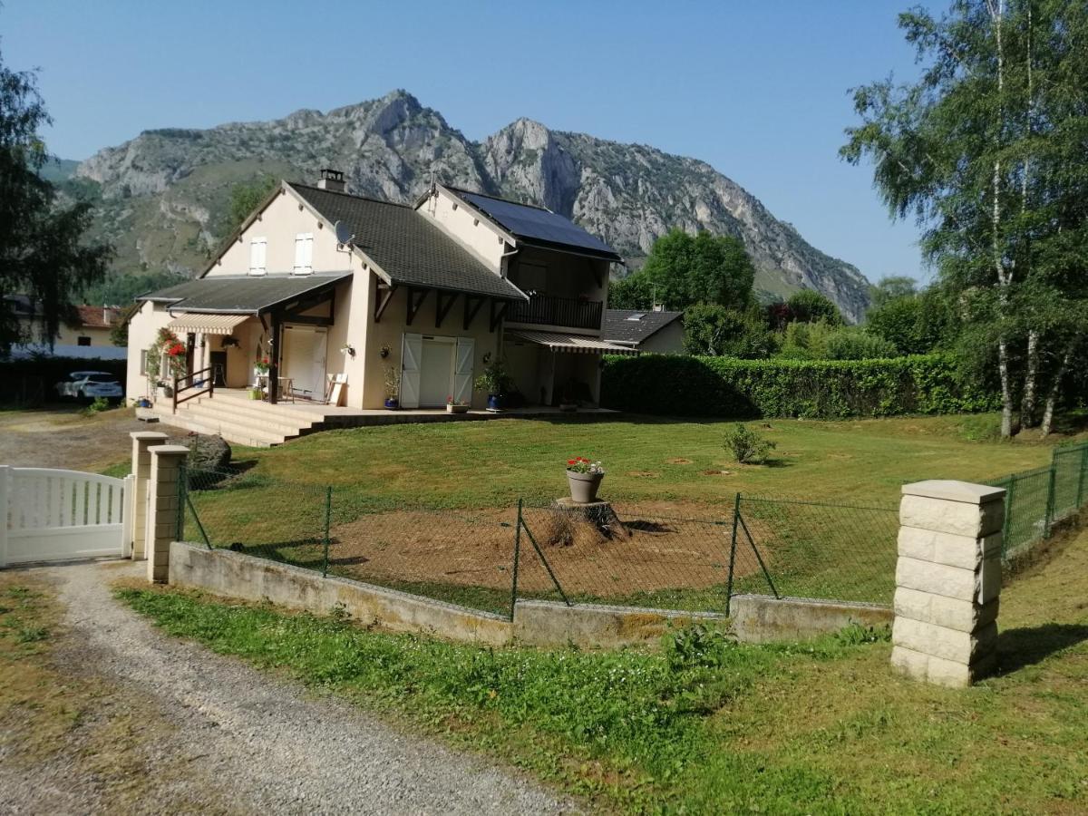 A La Joie De Vivre Chez L'Habitant Banat Esterno foto